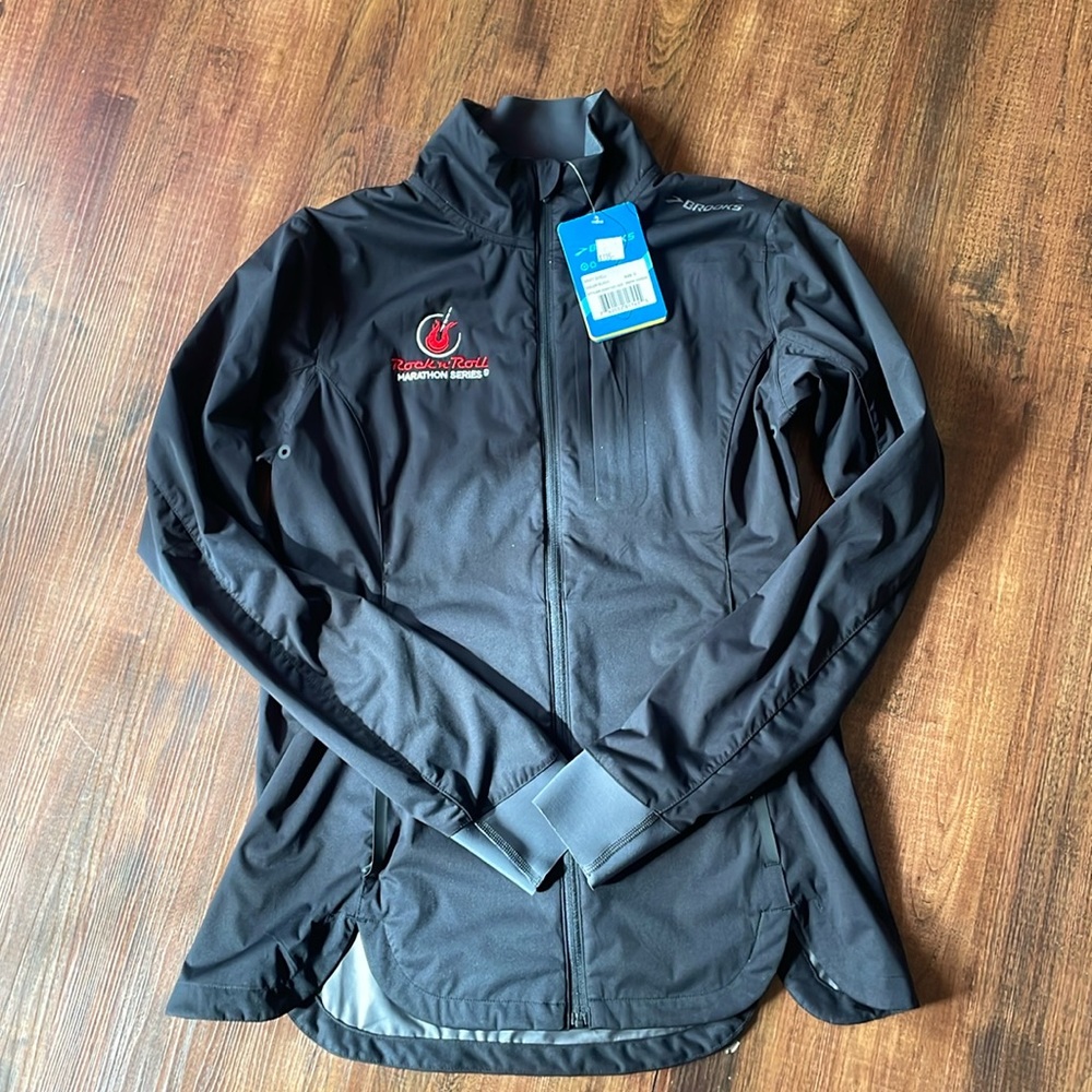 NWT Brooks Women’s Drift Running Shell Sz S